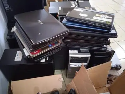 pemborong laptop dan komputer bekas